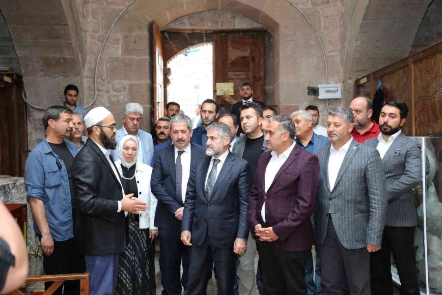 Bakan Nebati Develi’yi Ziyaret Etti