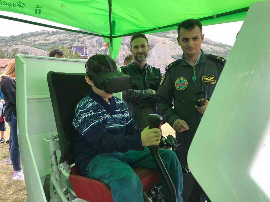 İlk Kez Düzenlenen Festivalde Pilotlar Nefes Kesti