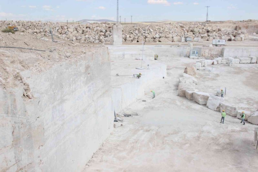 Karaman’ın Traverteni Dünyaya Satılıyor