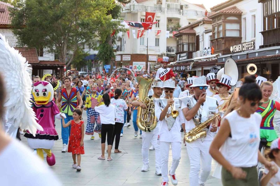 23. Uluslararası Likya Kaş Kültür Ve Sanat Festivali Başladı