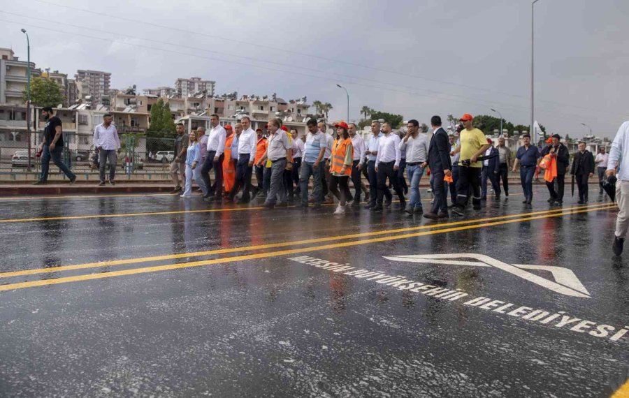Başkan Seçer, Tarsus’taki Çalışmaları İnceledi