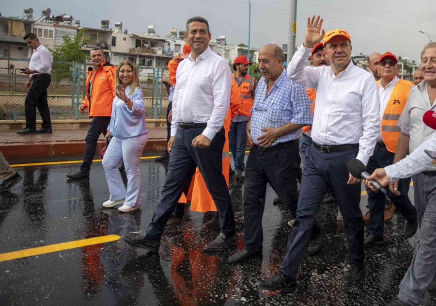 Başkan Seçer, Tarsus’taki Çalışmaları İnceledi