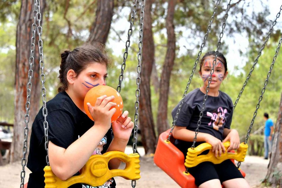 Özel Gereksinimli Çocuklar Piknikte Buluştu