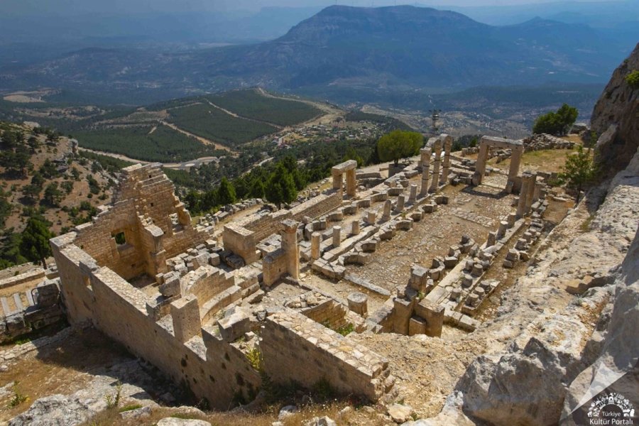 Vali Pehlivan, Mut’un Doğal Ve Tarihi Güzelliklerini Gezdi