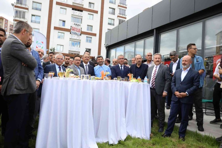 Melikgazi’de 4 Kütüphane Ve 3 Teknoloji Atölyesinin Açılışı Yapıldı