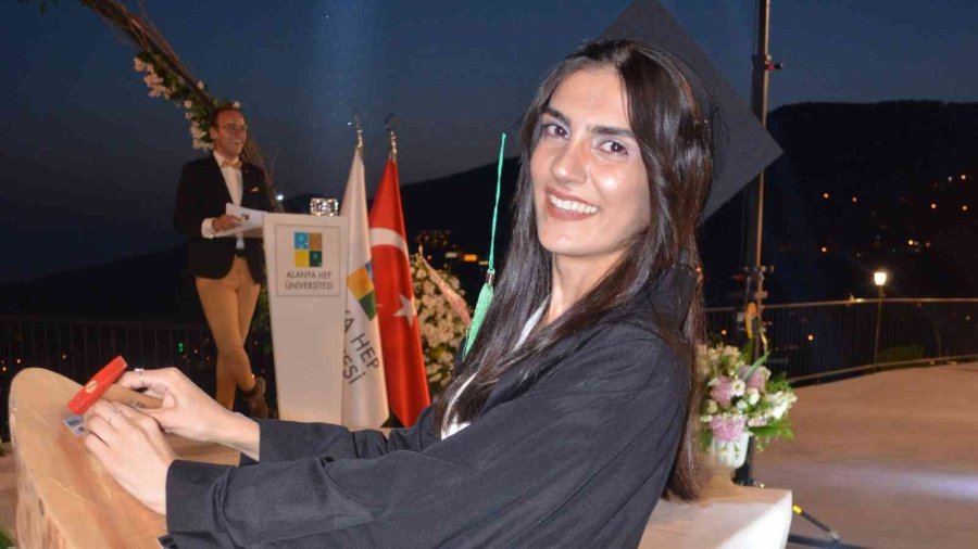 Alanya Hep’te Mezuniyet Coşkusu