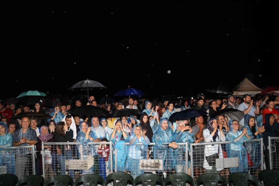 Soli Güneş Festivali Funda Arar Konseri İle Başladı