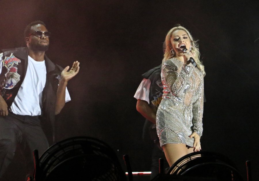 Kaş’ta Hadise Rüzgarı