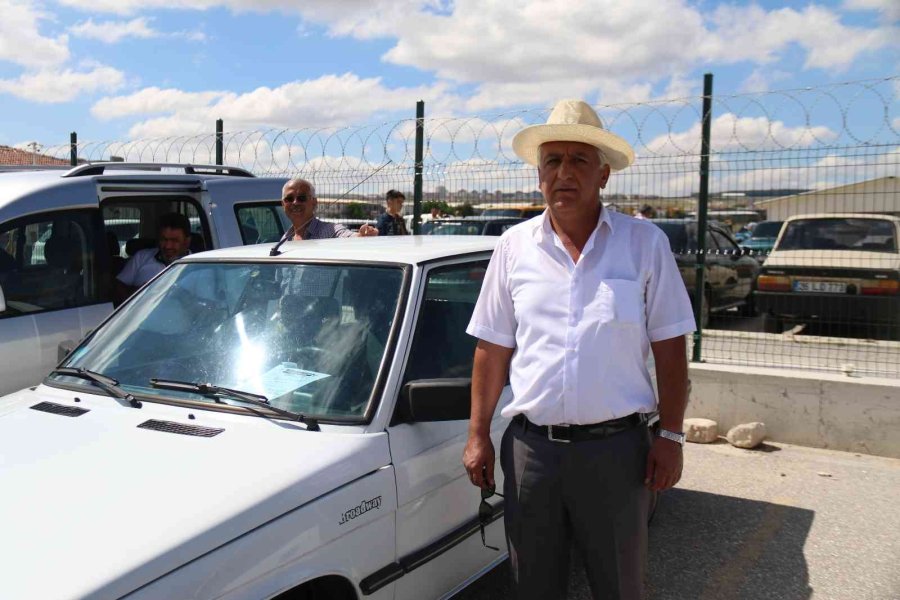 İkinci El Oto Pazarında Bayram Hareketliliği Başladı