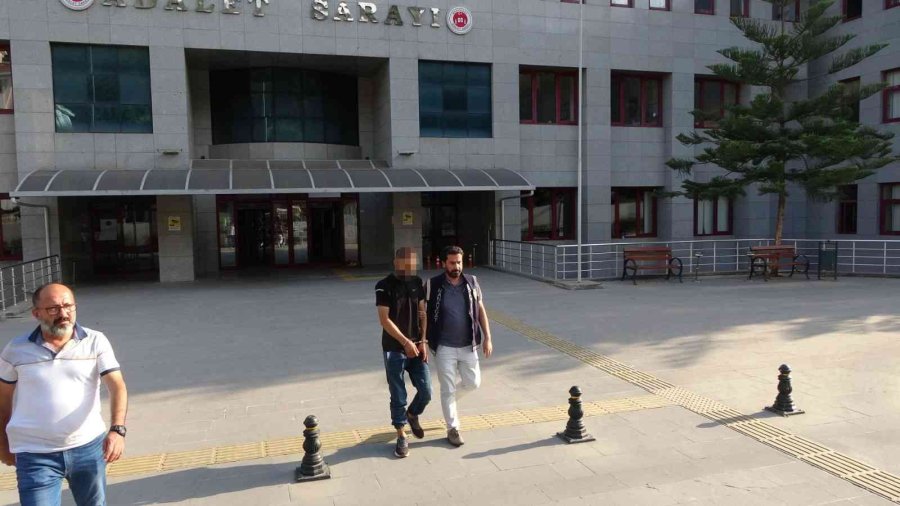 Manavgat’ta Silahlı Yağma Suçundan 2 Tutuklama