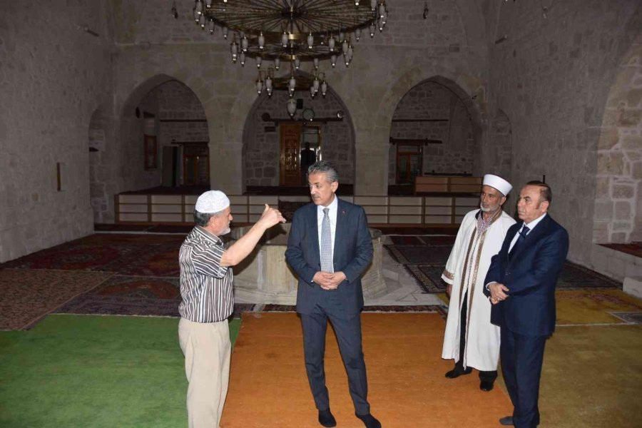 Vali Tuncay Akkoyun Karabaş Veli Külliyesi’nde İncelemelerde Bulundu