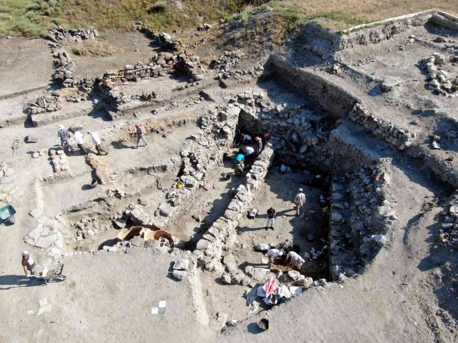 Anadolu’nun 6 Bin Yıllık Tarihinin Çıkarıldığı Kültepe’de Kazı Çalışmaları Başladı