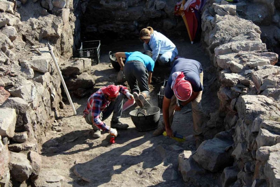 Anadolu’nun 6 Bin Yıllık Tarihinin Çıkarıldığı Kültepe’de Kazı Çalışmaları Başladı