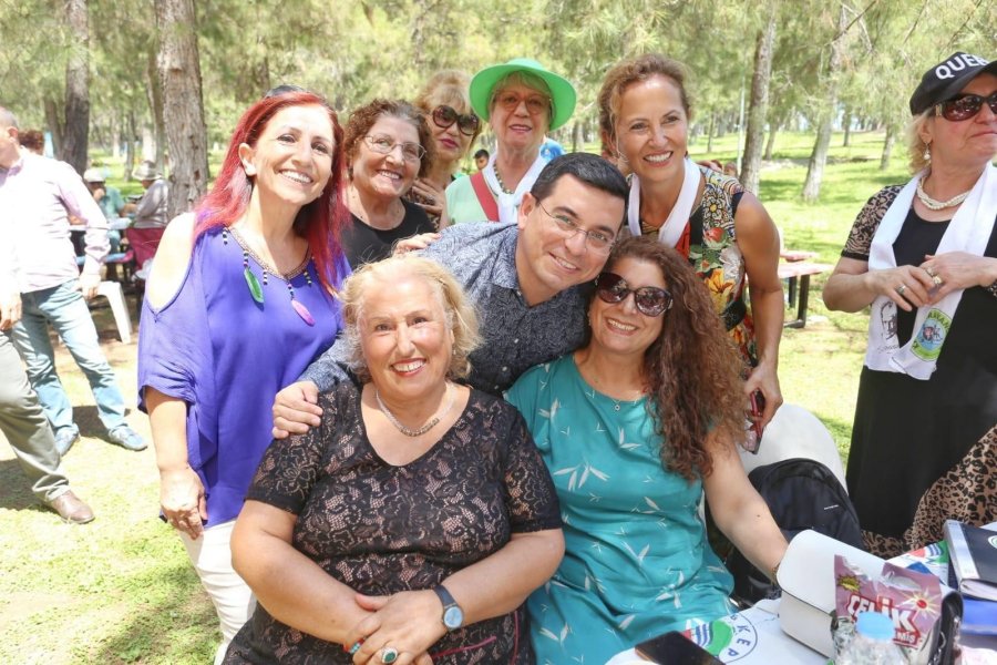 Kepez’de Huzurevi Ve Kadın Karavancılar Buluşması