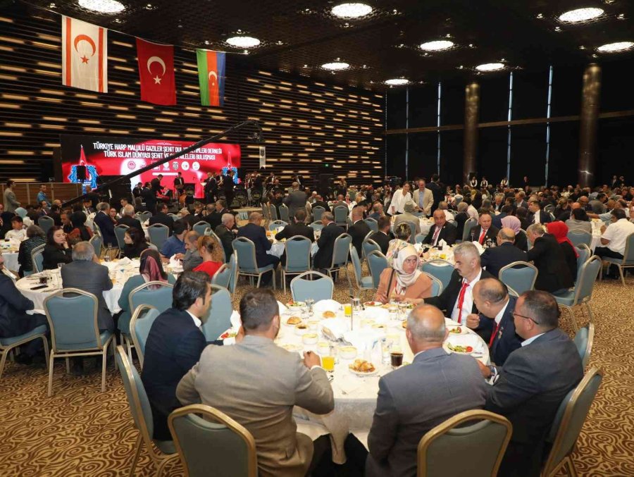 Konya’da Türk İslam Dünyası Şehit Ve Gazi Aileleri Buluşması Gerçekleştirildi
