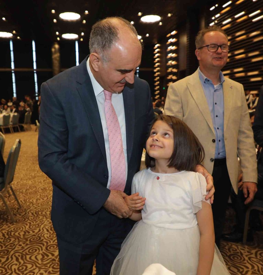 Konya’da Türk İslam Dünyası Şehit Ve Gazi Aileleri Buluşması Gerçekleştirildi