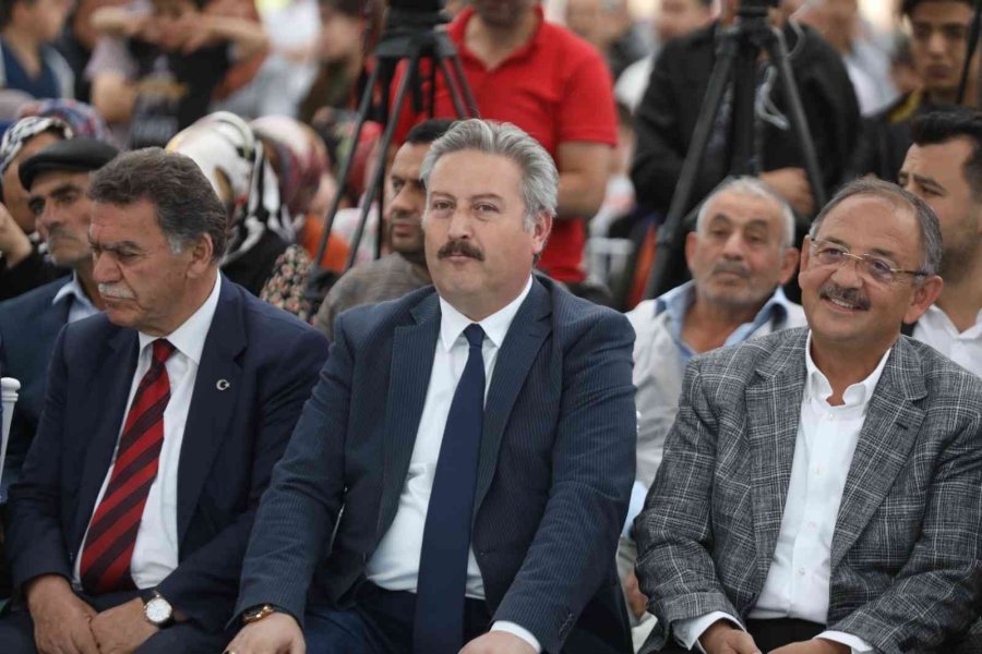 Selçuklu Mahallesi’nde Pazar Yeri Ve Sosyal Tesisin Açılışı Yapıldı