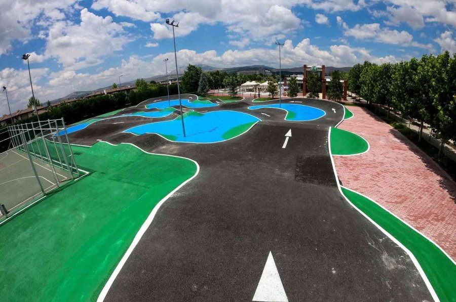 Meram’da Gençler Bisiklet Parkuruna Kavuştu