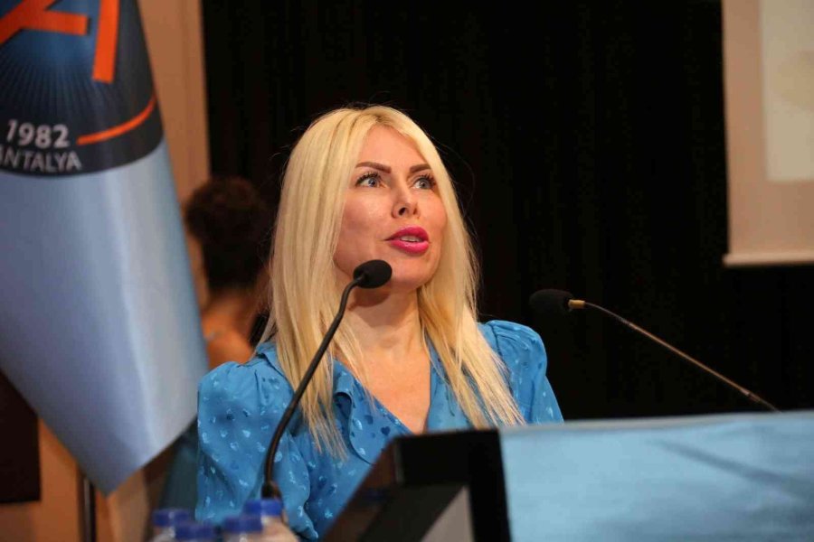 Uluslararası Öğrencilerden Türkçe Gösteri