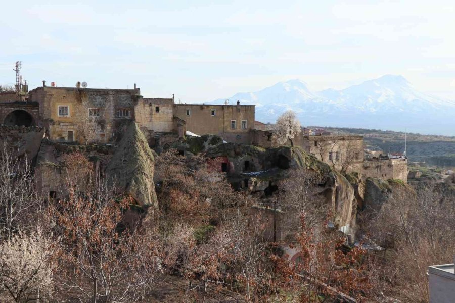 Gelveri Evleri 200 Yıllık Mazisi İle İlk Günkü Gibi Ayakta