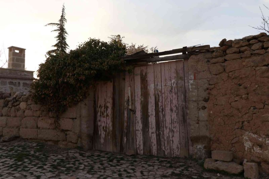 Gelveri Evleri 200 Yıllık Mazisi İle İlk Günkü Gibi Ayakta