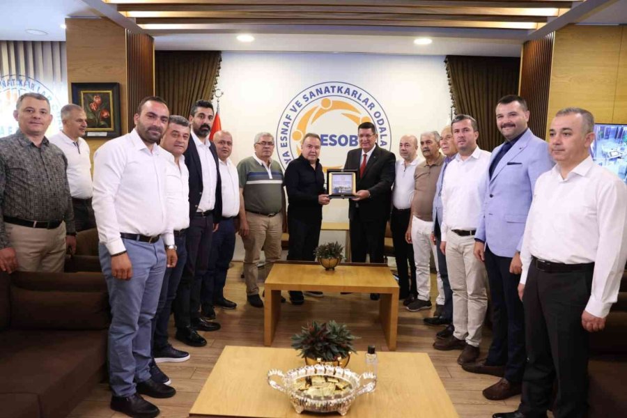 Başkan Böcek: “her Zaman Esnafımızın Yanındayız”