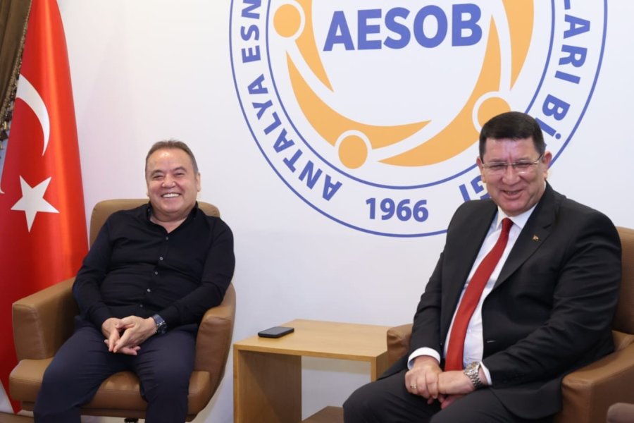 Başkan Böcek: “her Zaman Esnafımızın Yanındayız”