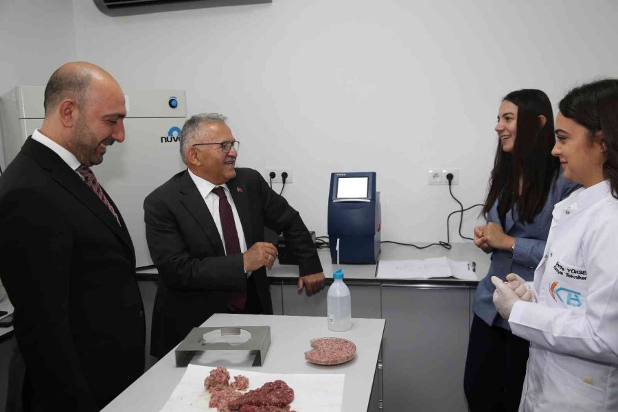 Başkan Büyükkılıç, Anadolu’da İlk Ve Tek Olan Ar-ge Merkezi’ni İnceledi