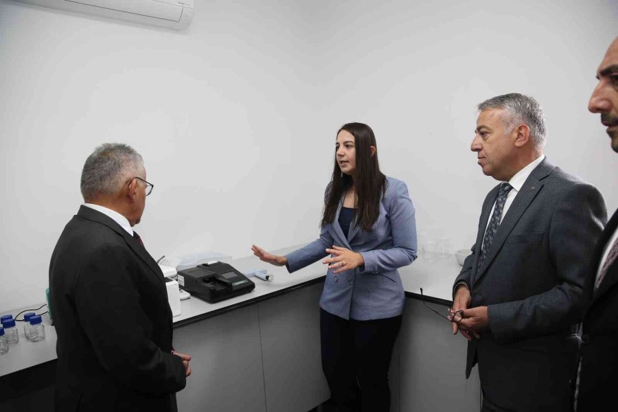 Başkan Büyükkılıç, Anadolu’da İlk Ve Tek Olan Ar-ge Merkezi’ni İnceledi