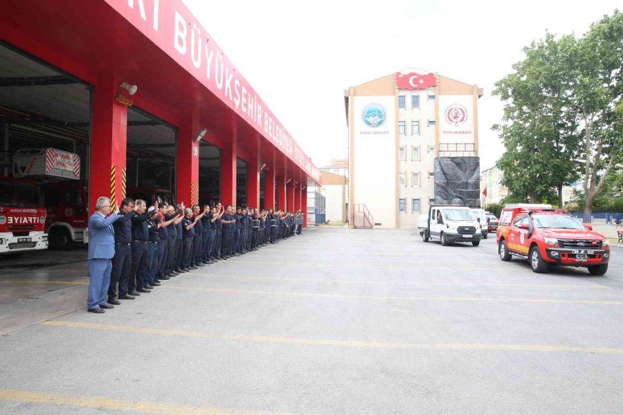 Kayseri’den Sel Bölgesine Personel Ve Ekipman Desteği