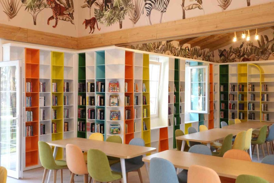 Kent Ormanı Kütüphanesi Kapılarını Açtı