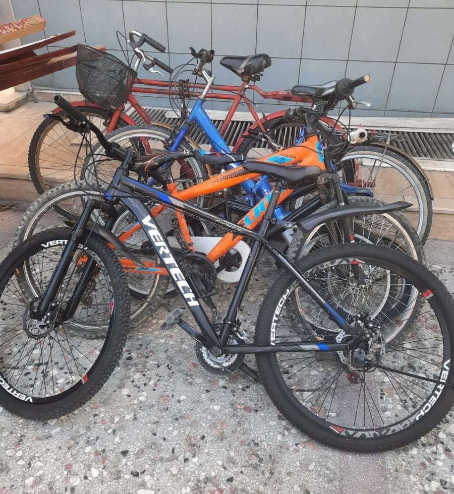 Baba Ve Oğullarının Bisikletini Çalan Şüpheli Yakalandı