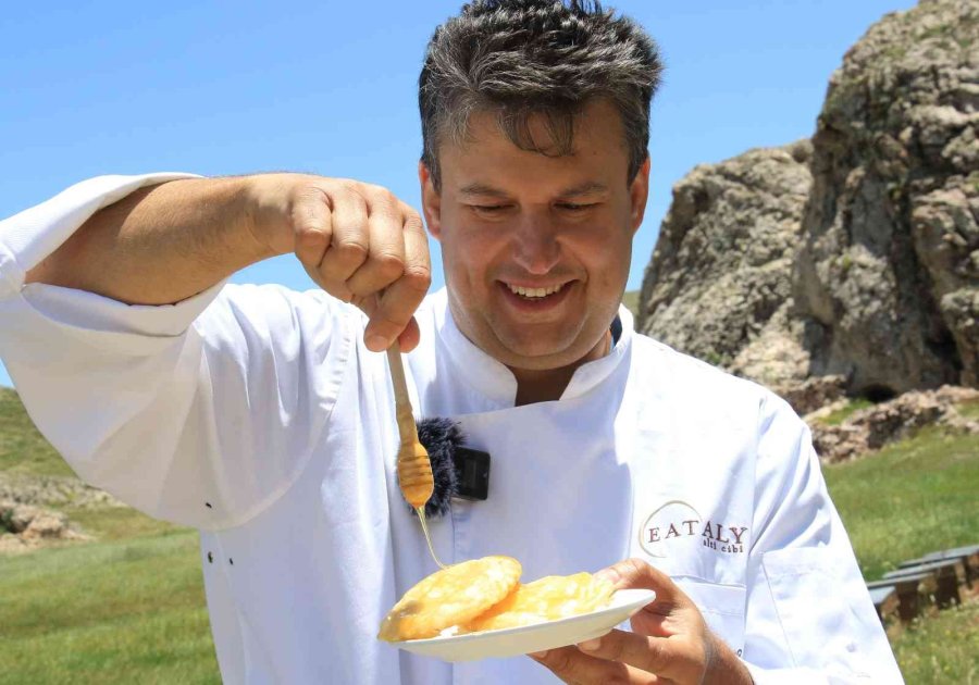 İtalyan Şef, 2 Bin 500 Rakımda Dünya Birincisi Balla Tatlı Yaptı