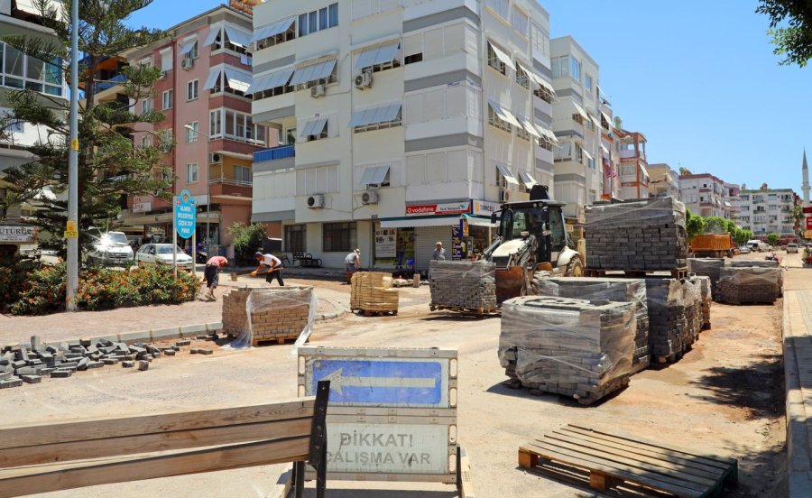 Alanya’da Alt Ve Üst Yapı Çalışmaları Devam Ediyor