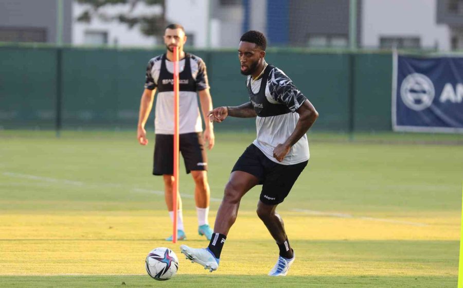 Alanyaspor Yeni Sezon Hazırlıklarına Başladı