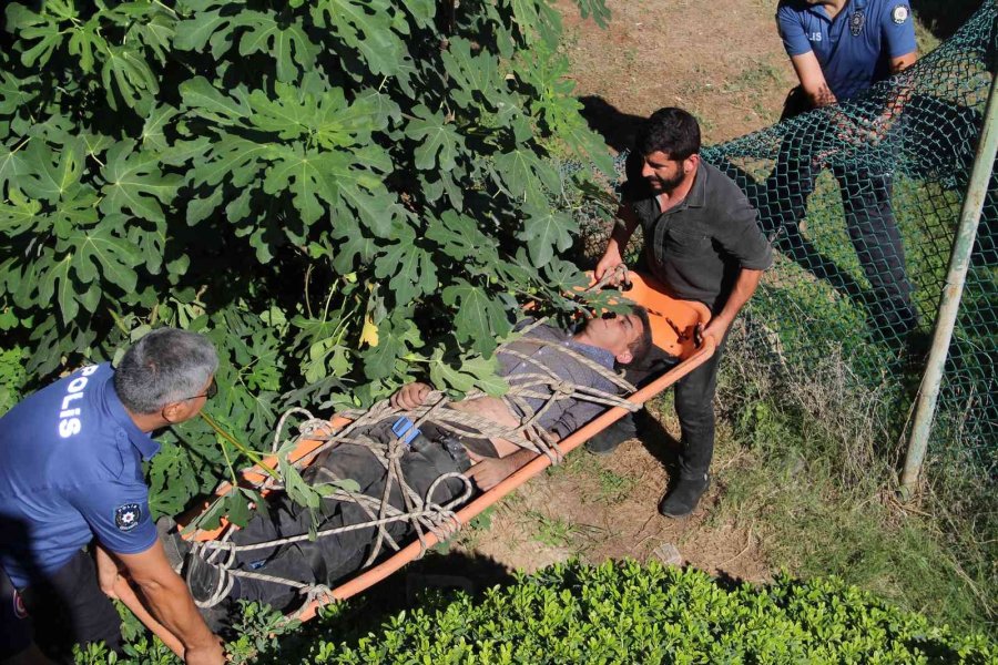 Tuvaletini Yaparken Falezlerden Düştü, Polis Ve İtfaiye Alarma Geçti
