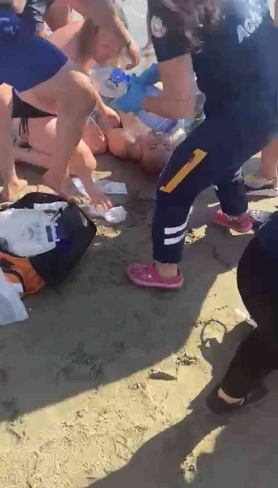 Boğulan Adam Dakikalarca Yapılan Kalp Masajına Rağmen Kurtarılamadı