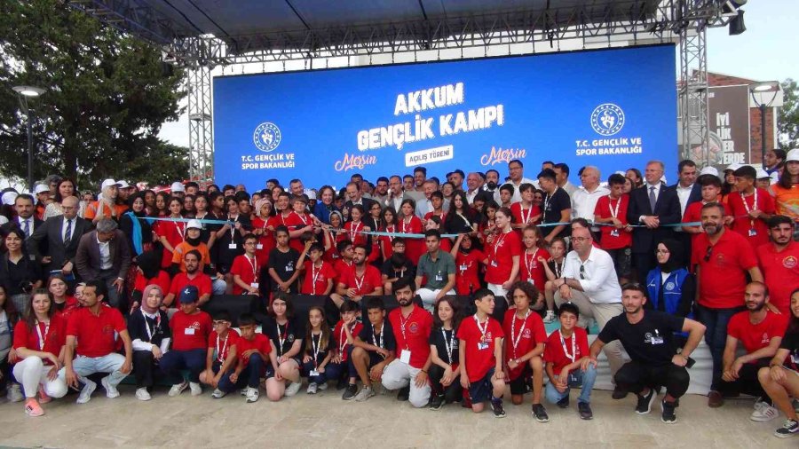 Gençlik Ve Spor Bakanı Kasapoğlu, Akkum Gençlik Kampı Açılışına Bisikletle Geldi