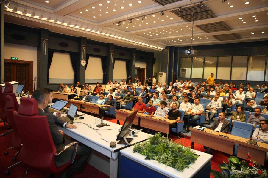 Büyükşehirden Belediye Personeline ’kvkk’ Semineri