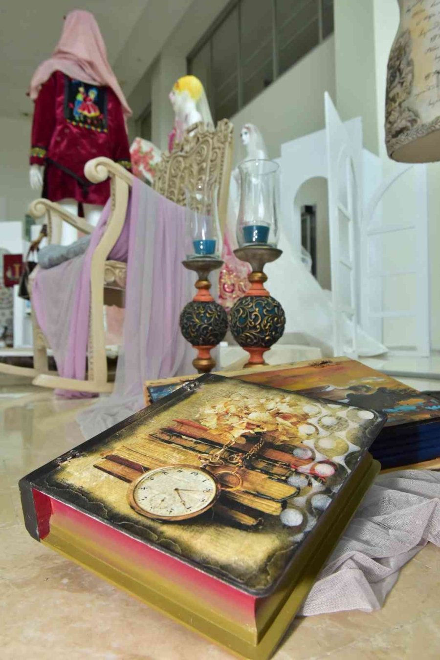 Eski Eşyaları Sanat Eserine Dönüştürdüler