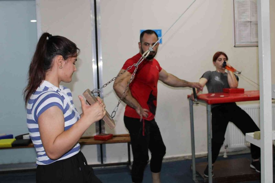 Demir Bilek Kadınların Hedefi Dünya Şampiyonası