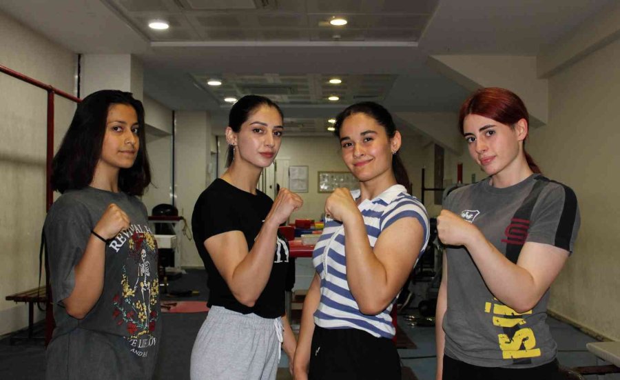 Demir Bilek Kadınların Hedefi Dünya Şampiyonası