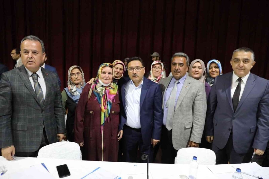 Vali Çiçek Halk Günü Toplantısında Vatandaşlarla Buluştu