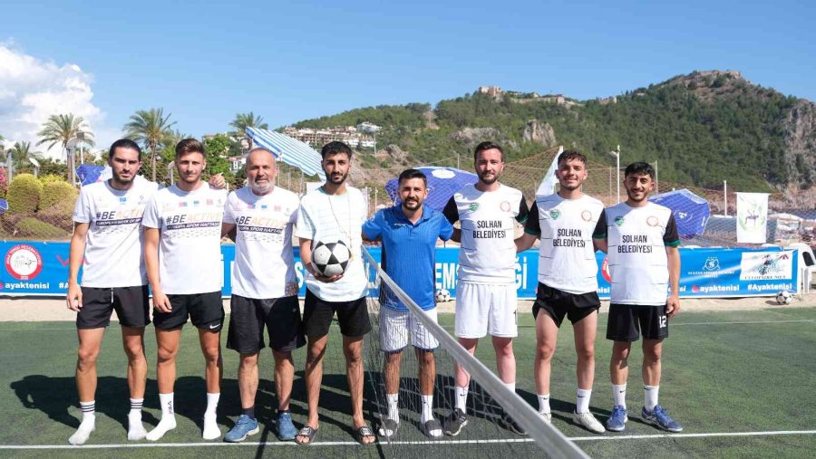 2. Geleneksel Voga Real Estate Alanya Ayak Tenisi Turnuvası Yapıldı