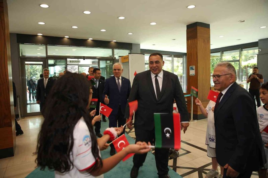Büyükkılıç’tan Kardeş Şehir Misrata Heyetine Mehteranlı Coşkulu Karşılama