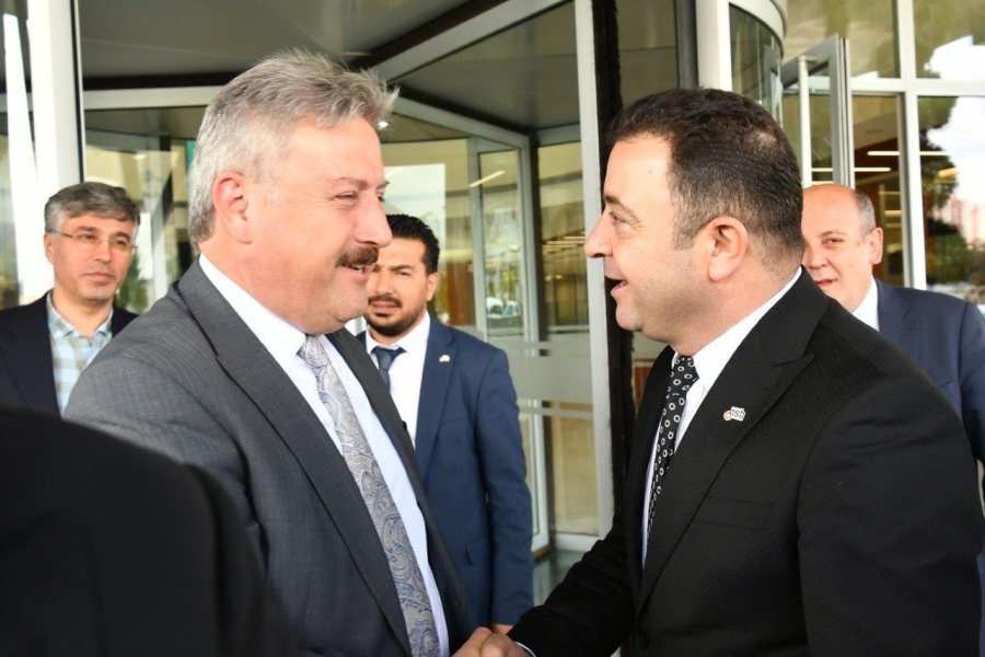 Başkan Palancıoğlu, Başkan Yalçın’ı Ziyaret Etti