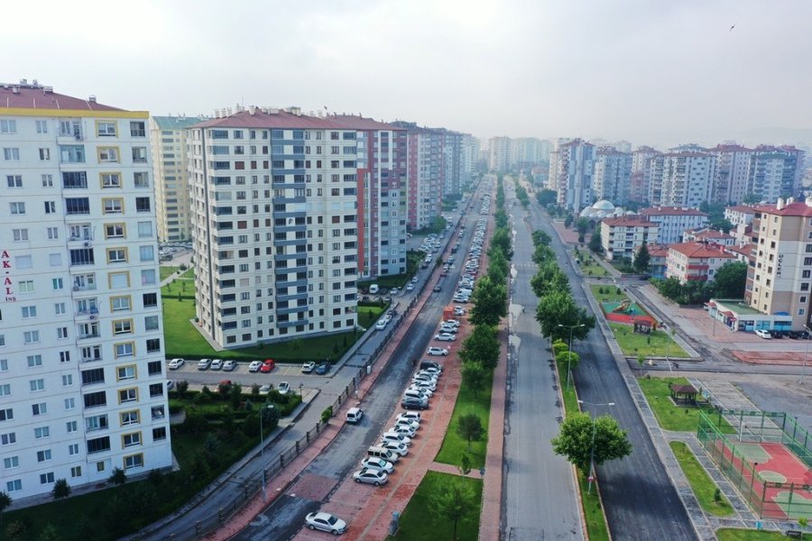 Başkan Çolakbayrakdar Asfalt Çalışmalarını İnceledi
