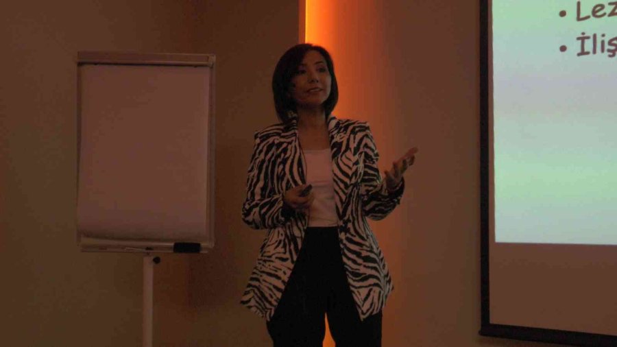 Doktor Ve Doktor Adaylarına ‘atopik Dermatiti’ Eğitimi