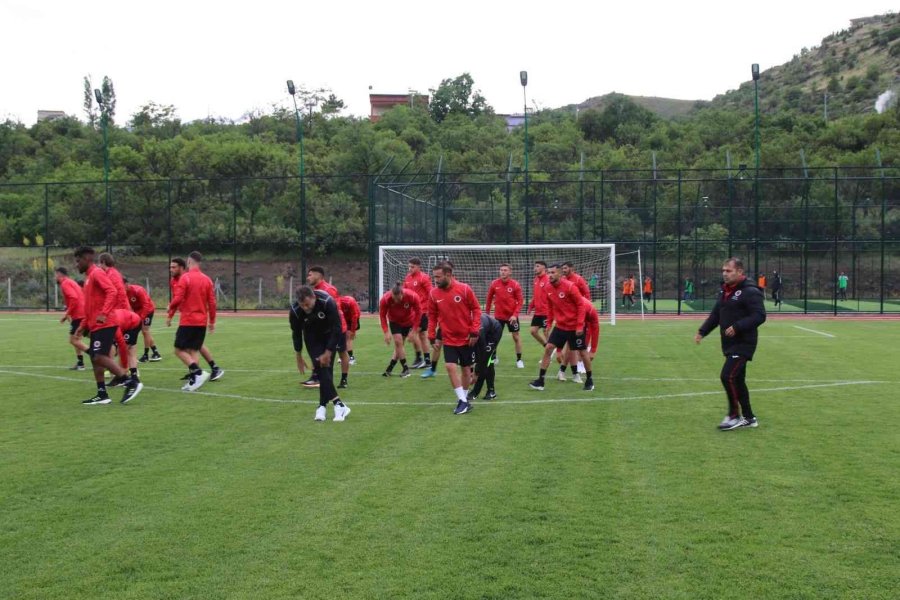 Gençlerbirliği Yeni Sezon Hazırlıkları İçin Hacılar’da