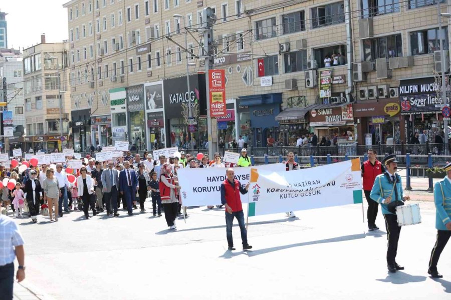 Koruyucu Aile Farkındalık Yürüyüşü Gerçekleştirildi